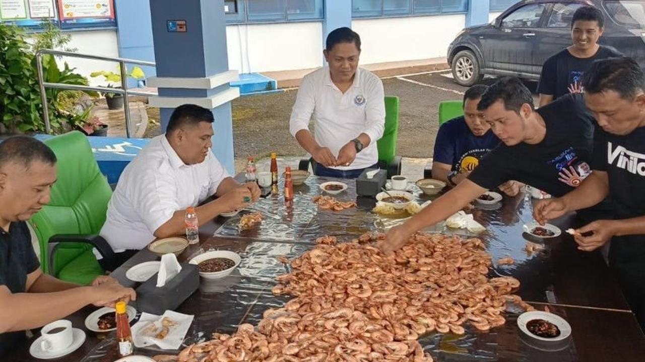 Fakta Unik: Makan Udang Massal KKP Babel, Rahasia Sehat dan Pintar Terungkap!