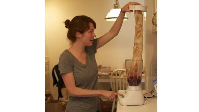 6 Potret Roti dari Berbagai Negara Ini Nyeleneh, Tetap Ada 'Indonesianya'