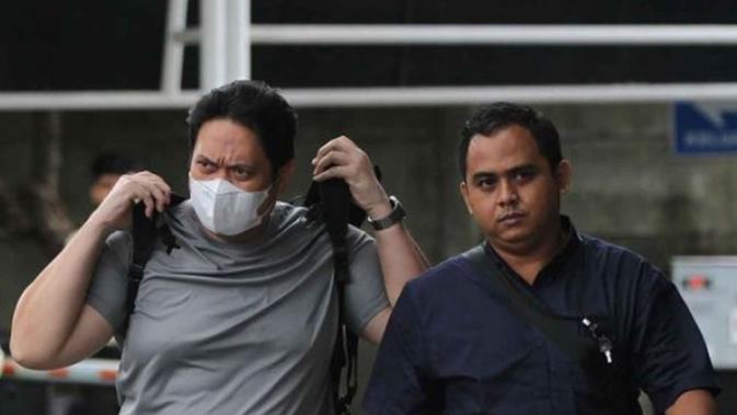 Senjata Laporan LSM: Kajari Albertinus HSU Peras Kadis