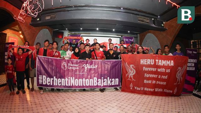 Foto: Riuhnya Chant Dukungan Tiada Henti Bigreds Regional Bekasi dalam Roaring Night Liga Inggris 2023/2024 MU Kontra Liverpool