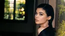 Sejak awal kabar kehamilannya beredar, diikuti pemberitaan bahwa Kylie sangat bahagia akan memiliki seorang anak. Namun ternyata, kabar terbaru datang mengenai kondisi kejiwaan Kylie saat ini. (Instagram/Kyliejenner)