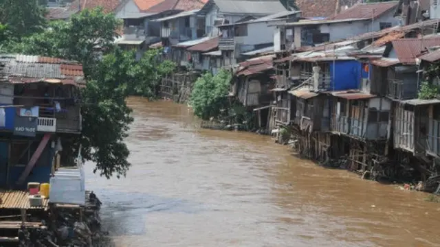 Normalisasi kali besar di Jakarta