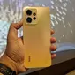 Xiaomi meluncurkan warna baru untuk Redmi Note 12 yakni sunrise gold. (Liputan6.com/Agustinus M. Damar)