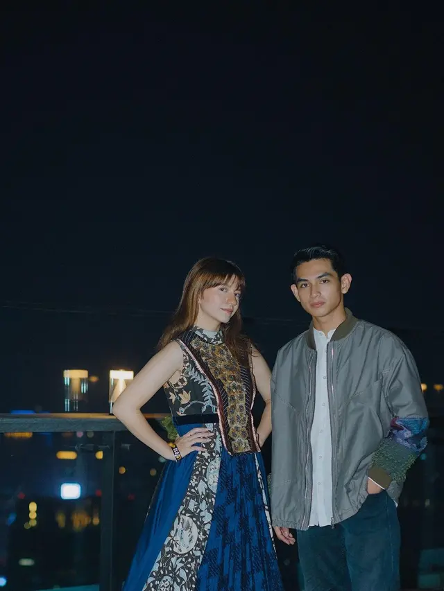 Akhirnya Dilamar, 8 Gaya Bucin Serasi Casandra Lee dan Ryuken Lie Saat Concert Date hingga Kondangan