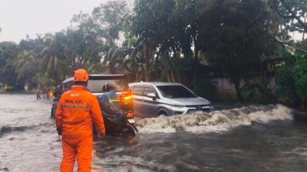 Banjir Rob Masih Rendam Sejumlah Lokasi di Jakarta Utara, BPBD Imbau Warga Waspada