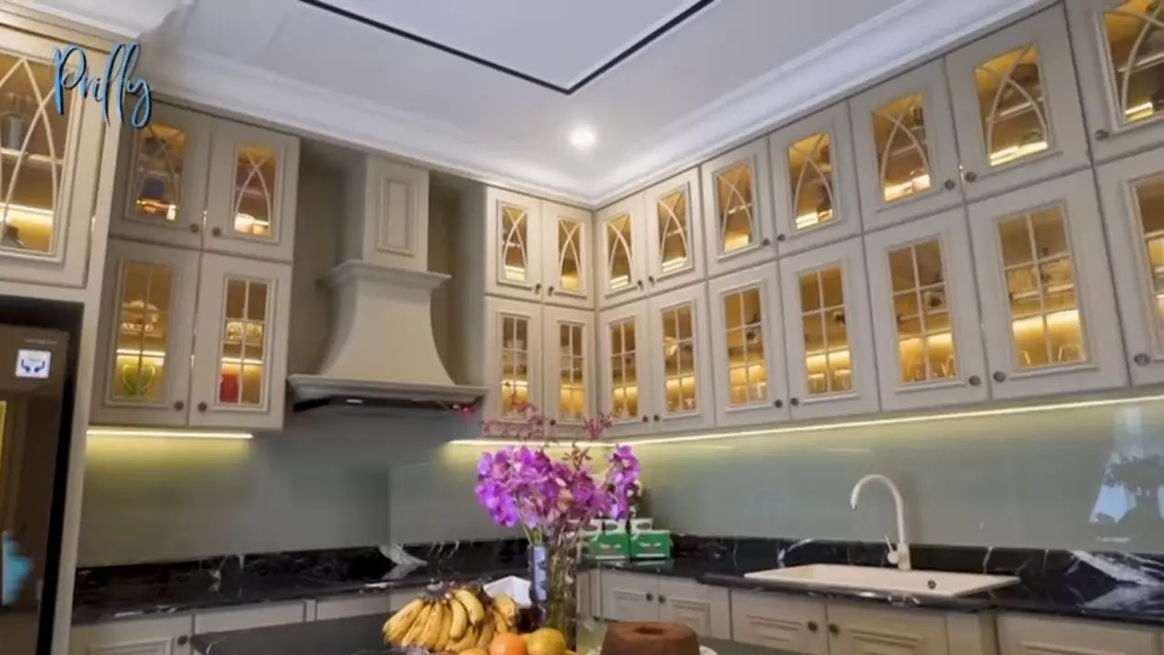 Potret Rumah Baru Prilly Latuconsina.