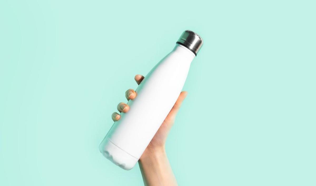 8. Botol Minum