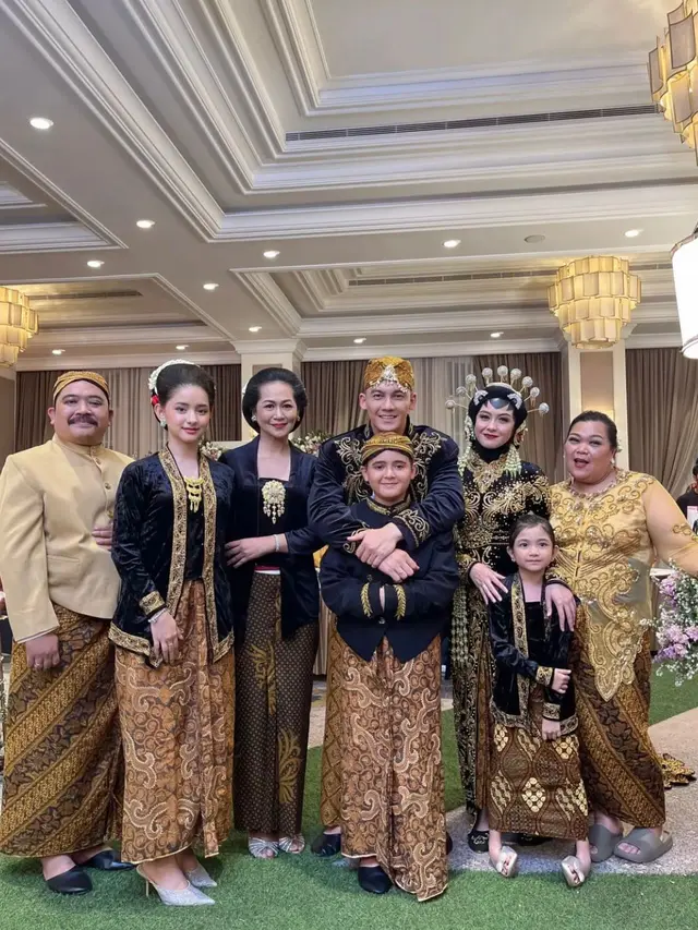 Potret Nabila dan Firman Menikah (Instagram/@vatemat)