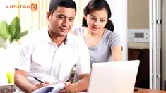 Memutuskan untuk menikah dan hidup berpasangan ternyata tidak seindah yang dibayangkan. Selain harus menanggung beban kebutuhan yang lebih besar, banyak pasangan suami istri yang kesulitan untuk mengatur urusan finansial yang mereka miliki.