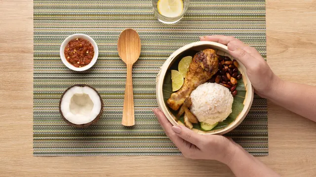 5. Gunakan Piring yang Lebih Kecil