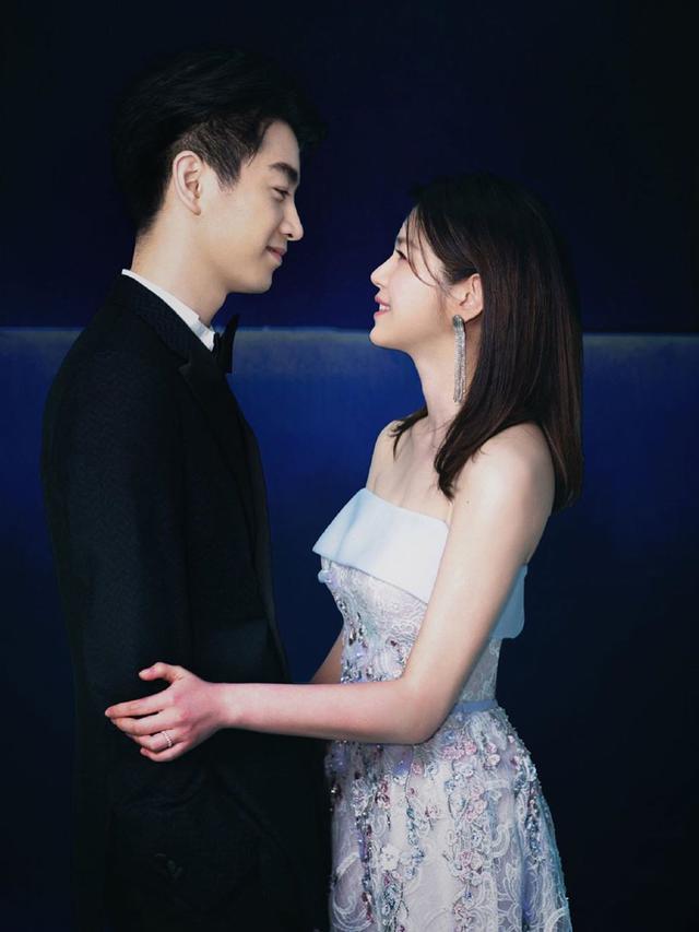 7 Potret Pemeran Yoko Dan Bibi Lung The Romance Of Condor Heroes Menikah Betulan Hot Liputan6 Com