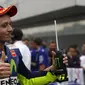 Valentino Rossi optimistis bersaing dengan Jorge Lorenzo di balapan MotoGP Jepang, Minggu (11/10/2015), seusai sukses start di posisi kedua.