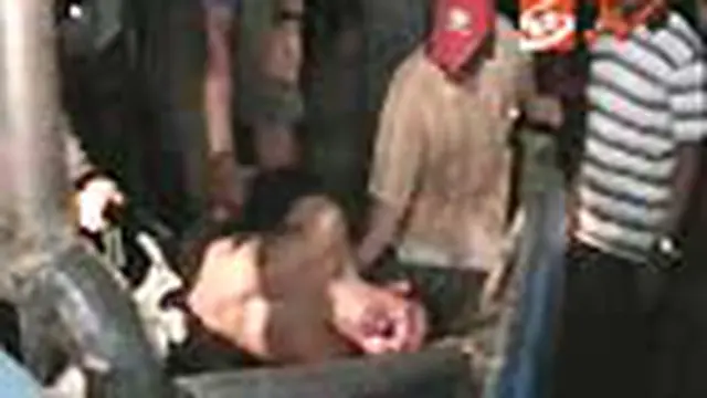 Perampok Dihajar Massa hingga Sekarat