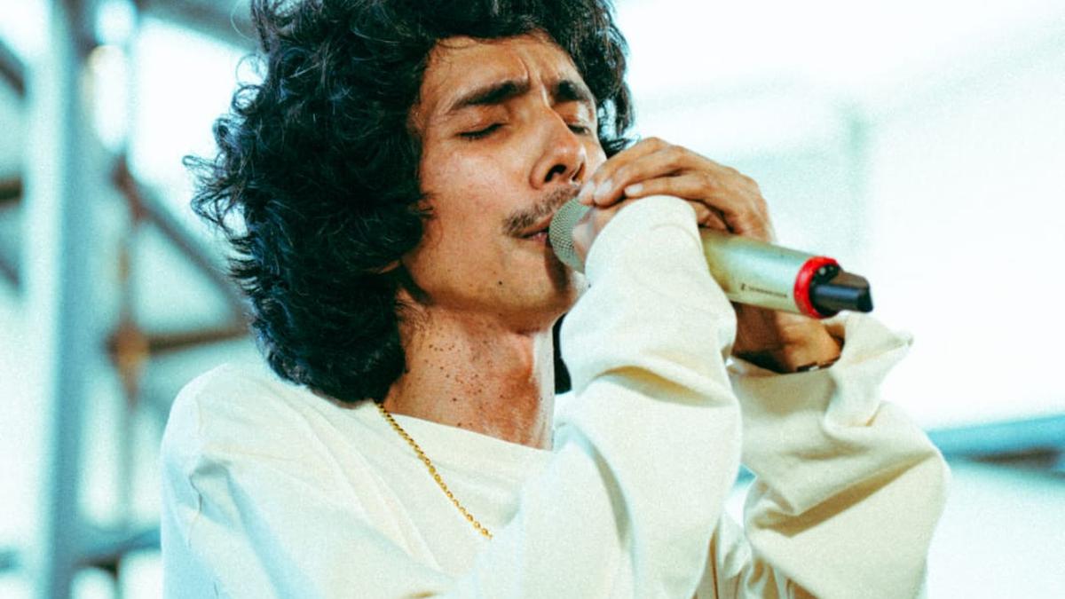 Momen Musisi Enau Akhiri Tur Ngamen Sesi Potret 2026 di Jakarta, Suasana Meriah 8 Jam Nonstop