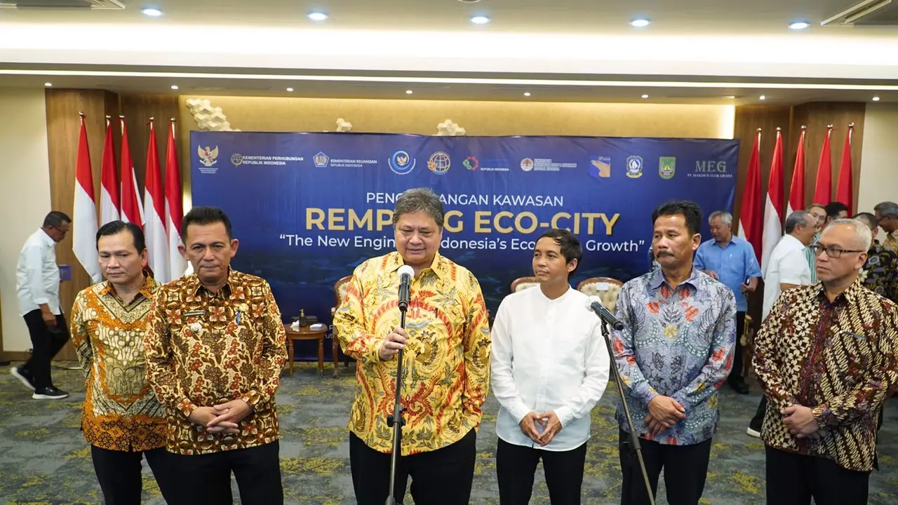 Kementerian Koordinator bidang Perekonomian melanjutkan Program Pengembangan Kawasan Rempang Kawasan Perdagangan Bebas dan Pelabuhan Bebas (KPBPB) Batam.