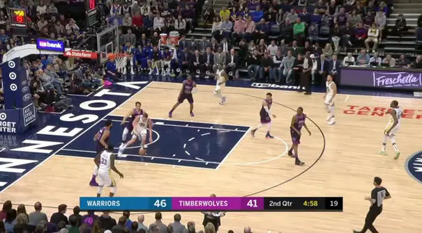 Stephen Curry mencetak 36 poin saat Warriors mendapatkan kemenangan atas Timberwolves, 117-107.
