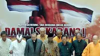 Para tokoh agama saat acara &quot;Doa Bersama Lintas Agama - Damai Sekarang&quot; di Mal Bellagio, Jakarta. Acara itu sebagai sikap keprihatinan atas tragedi bom JW Marriot- Ritz-Carlton. (Antara)