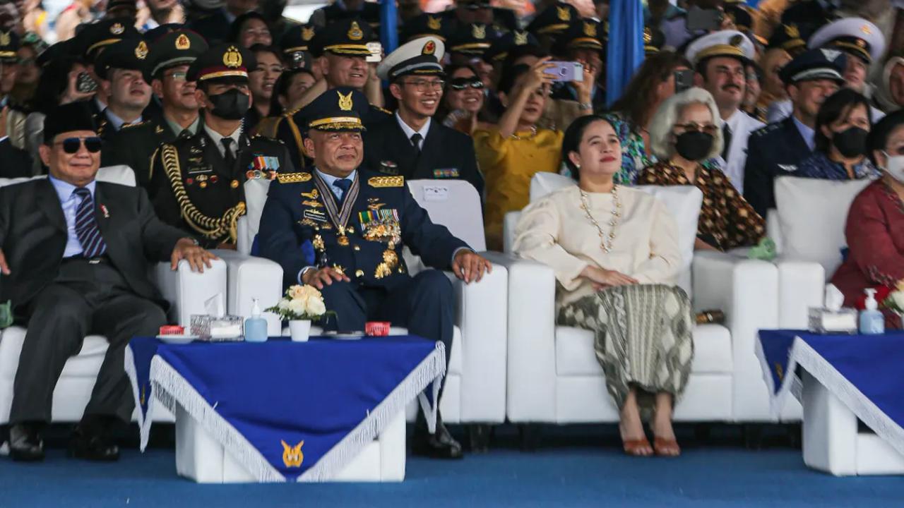 PARA PEJABAT NEGARA HADIR