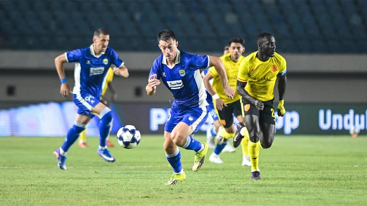 Persib usir dari kandang sendiri, gara-gara ASEAN Cup — photo: Bola.com