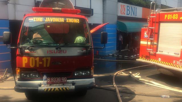 Asap Tebal Jadi Penghalang Proses Penyisiran Kebakaran Di Kemenhub Bisnis Liputan6 Com