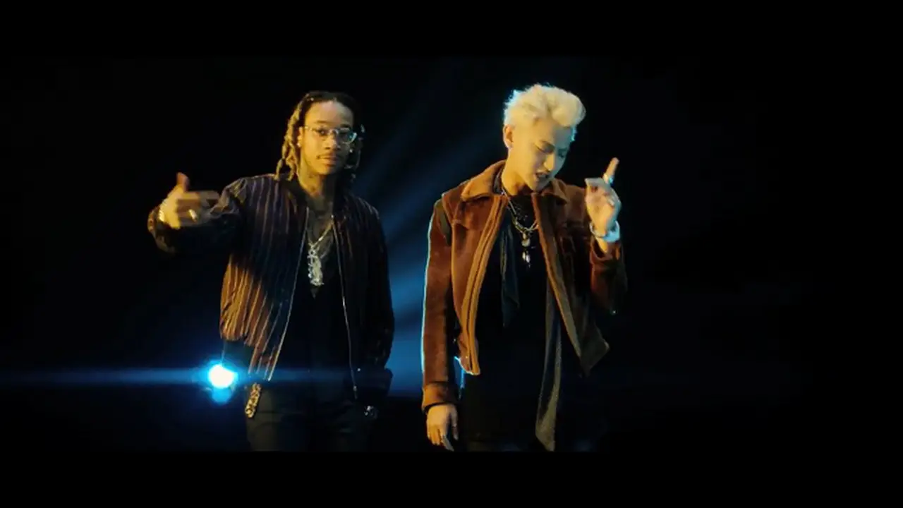 Tao dan Wiz Khalifa