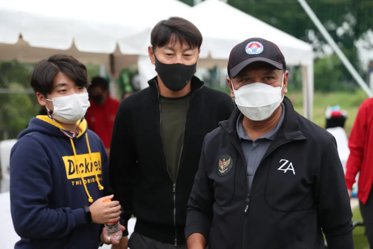 Menpora Zainudin Amali Bersama Shin Tae-yong