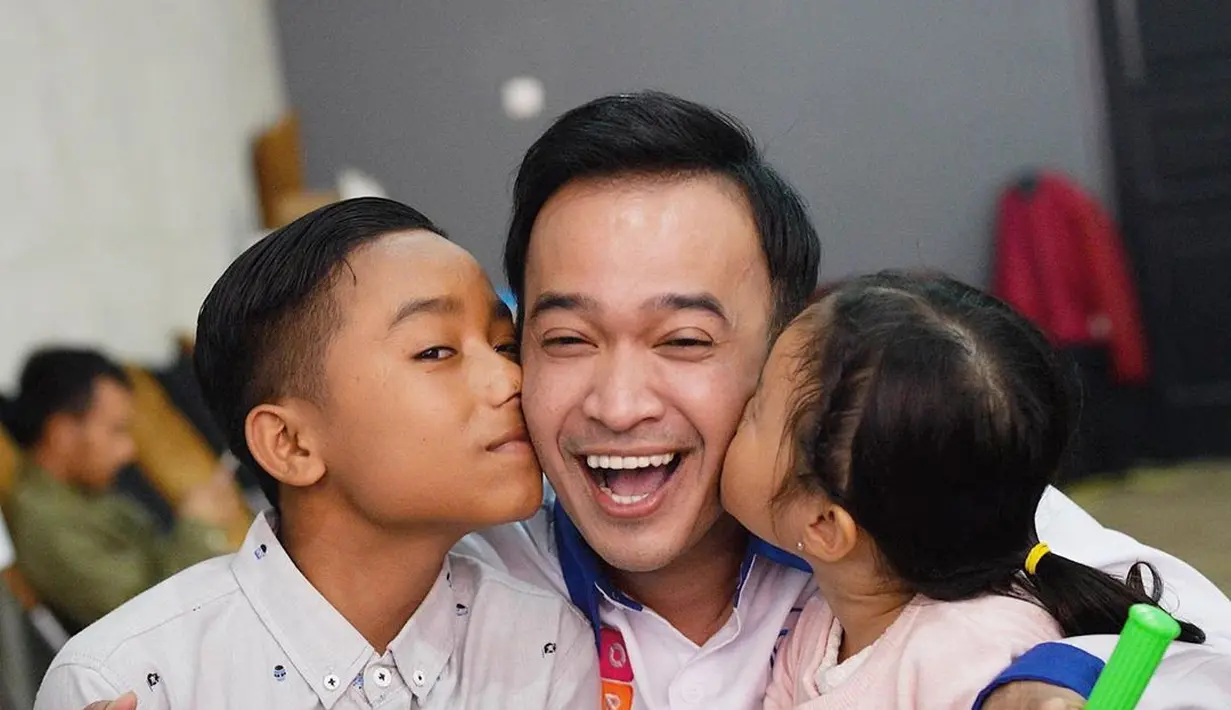 Ruben Onsu dan Sarwendah