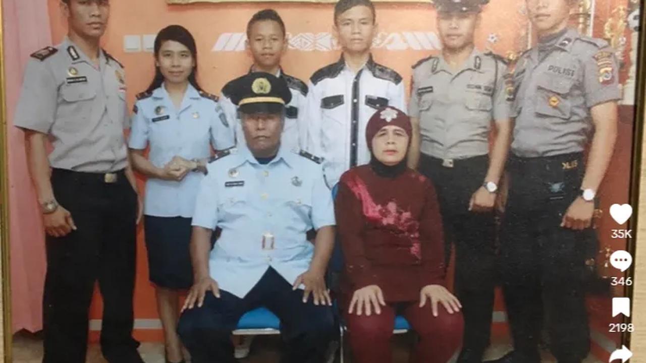 Diketahui pria ini berprofesi sebagai seorang sipir lapas. <br>