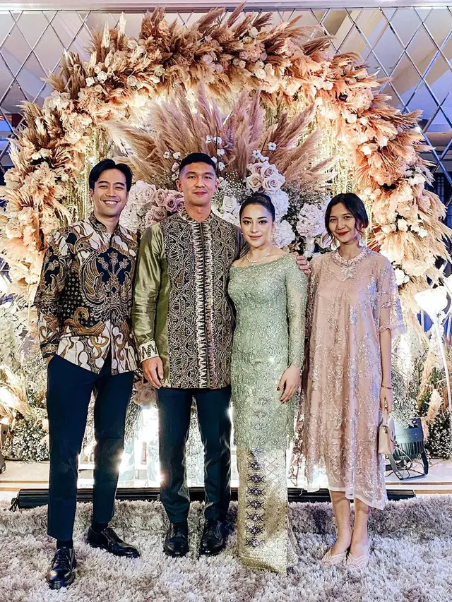 Publik Figur yang Hadiri Pertunangan Nikita Willy dan Indra Priawan