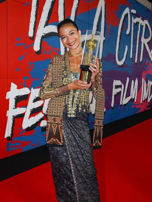 <p>[Instagram/putrimarino]</p>