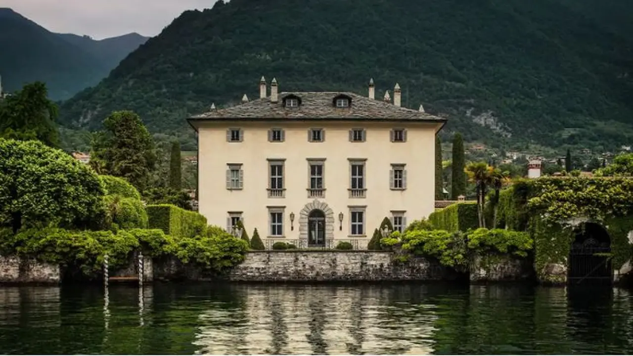 Kesempatan Menginap Semalam di Vila Tempat Syuting Film House of Gucci