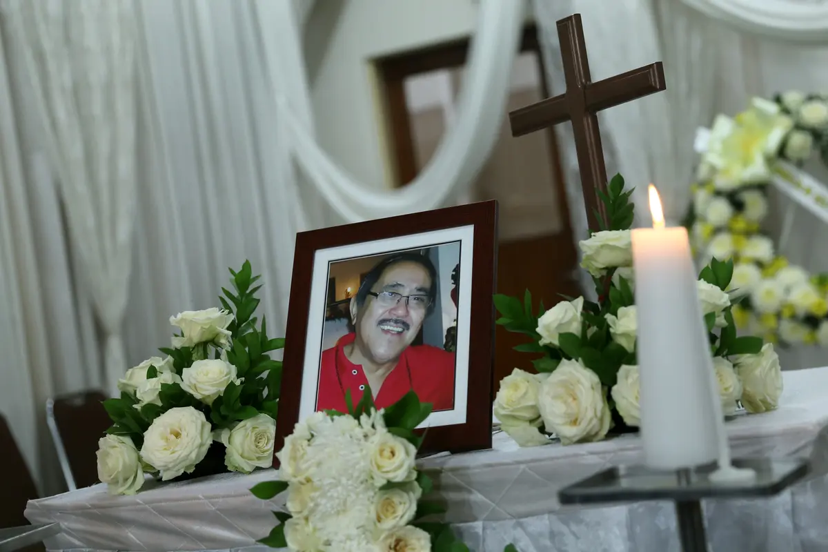 Frans Tumbuan Wafat