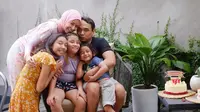 Dukungan Warganet untuk Bebi Romeo yang Tak Malu Belajar Alquran di Depan Anak-Anak