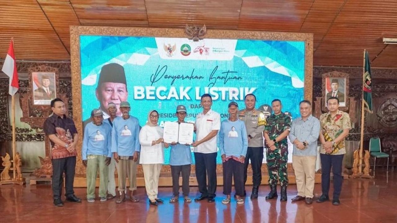 Pengemudi Lansia Blora Apresiasi Bantuan Becak Listrik Prabowo, Tingkatkan Kesejahteraan