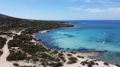 Pemandangan udara menunjukkan Semenanjung Akamas di sepanjang pantai barat Siprus (31/5/2020). Akamas adalah sebuah tanjung di ujung barat laut Siprus dengan luas 230 kilometer persegi. (AFP Photo/Etienne Torbey)