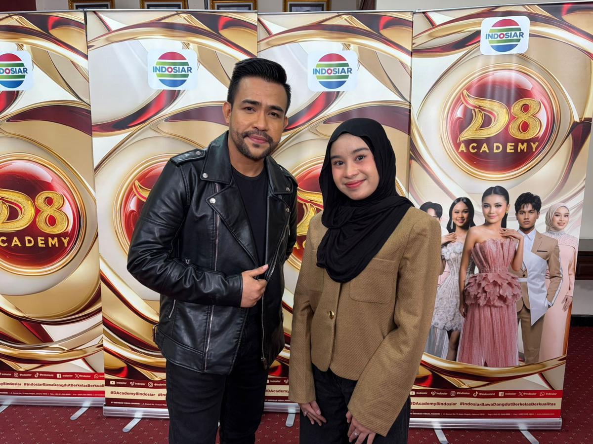 Fildan dan Mila DA7 turut menyapa langsung peserta Audisi Offline D’Academy 8 Surabaya dan membagikan pesan inspiratif.