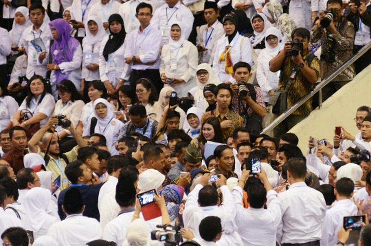 Presiden Jokowi hadiri peringatan Hari Guru Nasional 2015