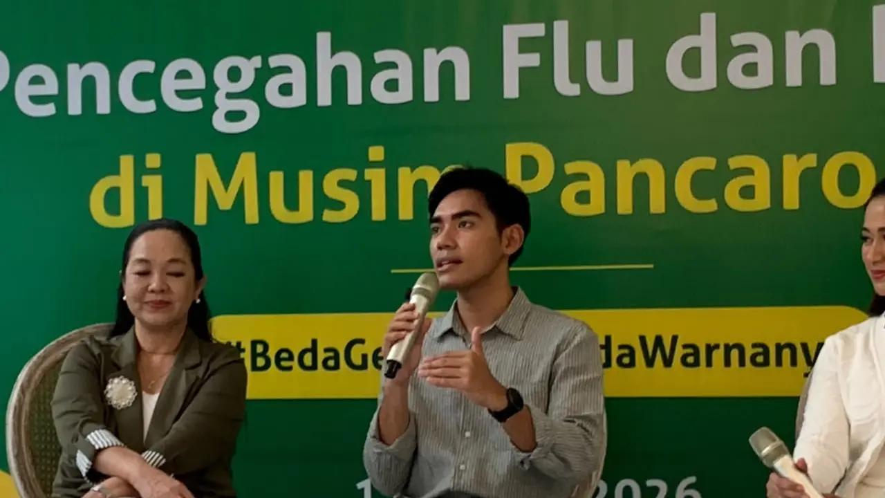 Dokter Ikhsan menjelaskan tentang perbedaan ingus dan dahak dalam acara Actifed pada Kamis (01/10/2026) di Depok.