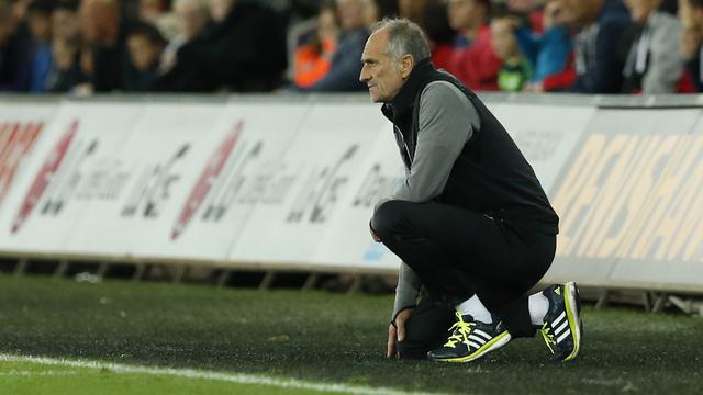 Tundukkan Swansea City, Manchester City Tantang Manchester United