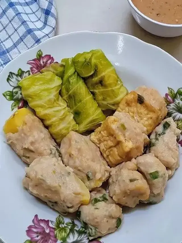 Siomay Barakuda Udang Bumbu Pecel