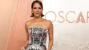 <p>Halle Berry&nbsp;menghadiri Oscar ke-97 di Dolby Theatre, Los Angeles, AS, 2 Maret 2025. (Mike Coppola/Getty Images/AFP)</p>
