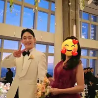 Secara khusus, foto pernikahan Chen dirilis melalui berbagai komunitas online dan menarik perhatian. [Twitter]