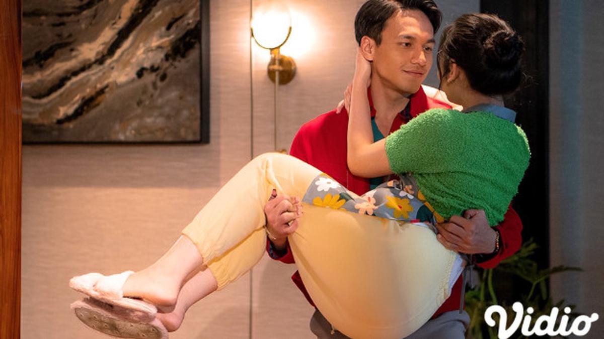 Alibii.com, Film Komedi Romantis Adaptasi Prancis yang Dibintangi Jefri Nichol dan Lyodra di Vidio