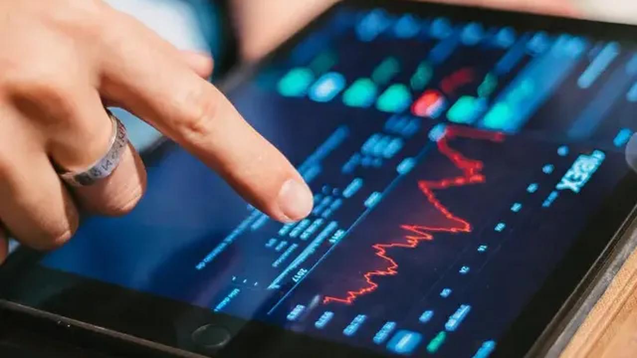 Dilansir dari IOL, Chantal Marx, seorang kepala riset investasi FNB Wealth and Investments mengatakan, wanita lebih unggul dalam berinvestasi.