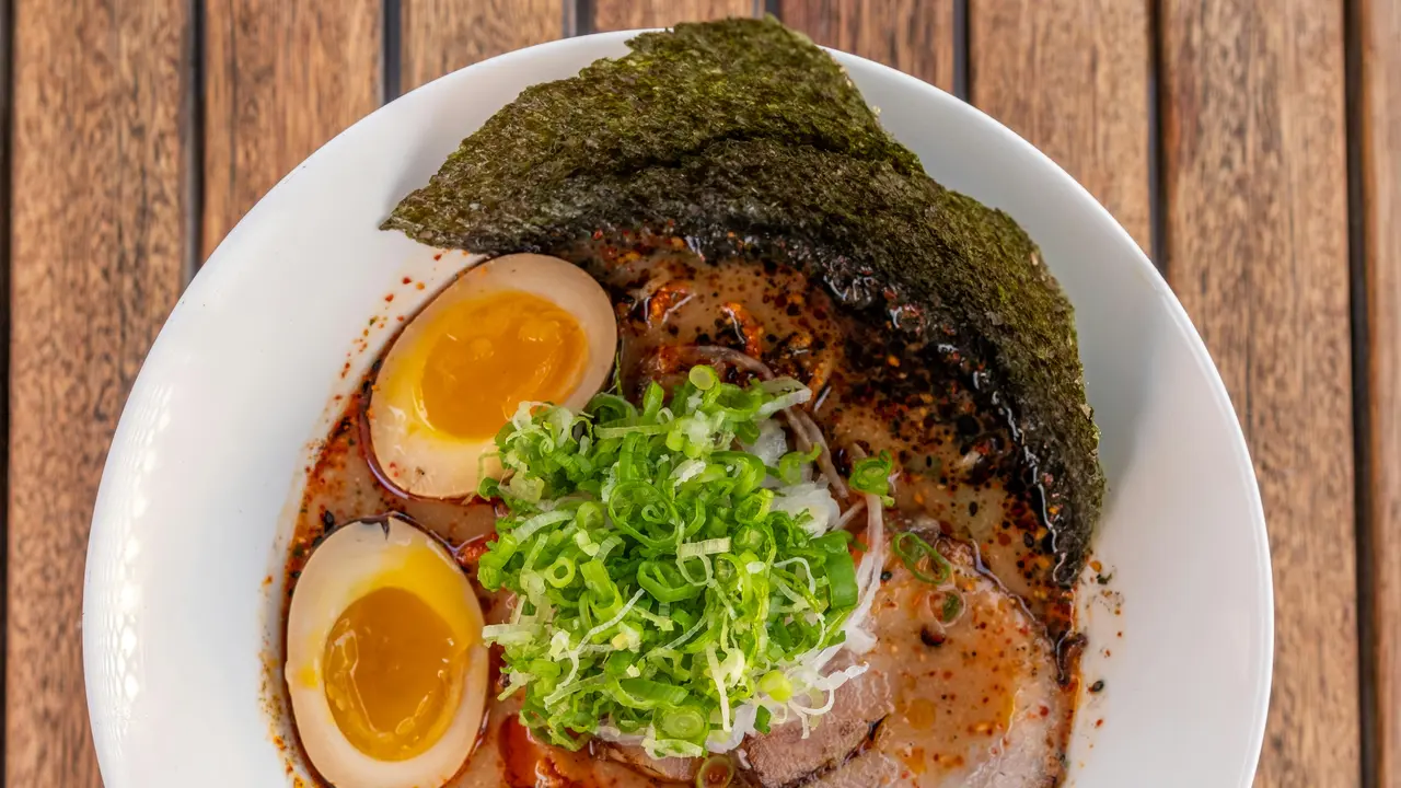 6 Makanan yang Cocok Dikombinasikan dengan Chili Oil, Rasanya Jadi Pedas Nagih