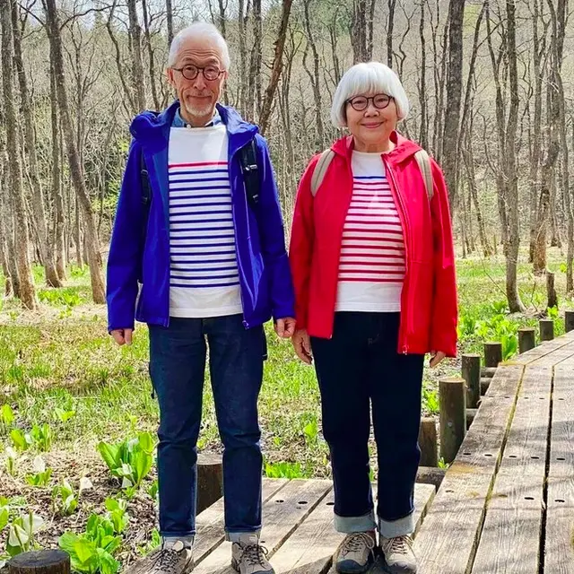Pasangan asal Jepang yang viral karena selalu pakai baju couple