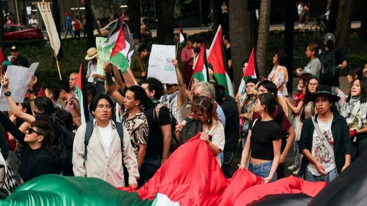 China di Sisi Palestina <br>