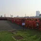 Pasukan Oranye upacara Harkitnas di Monas. (Liputan6.com/Delvira Hutabarat)