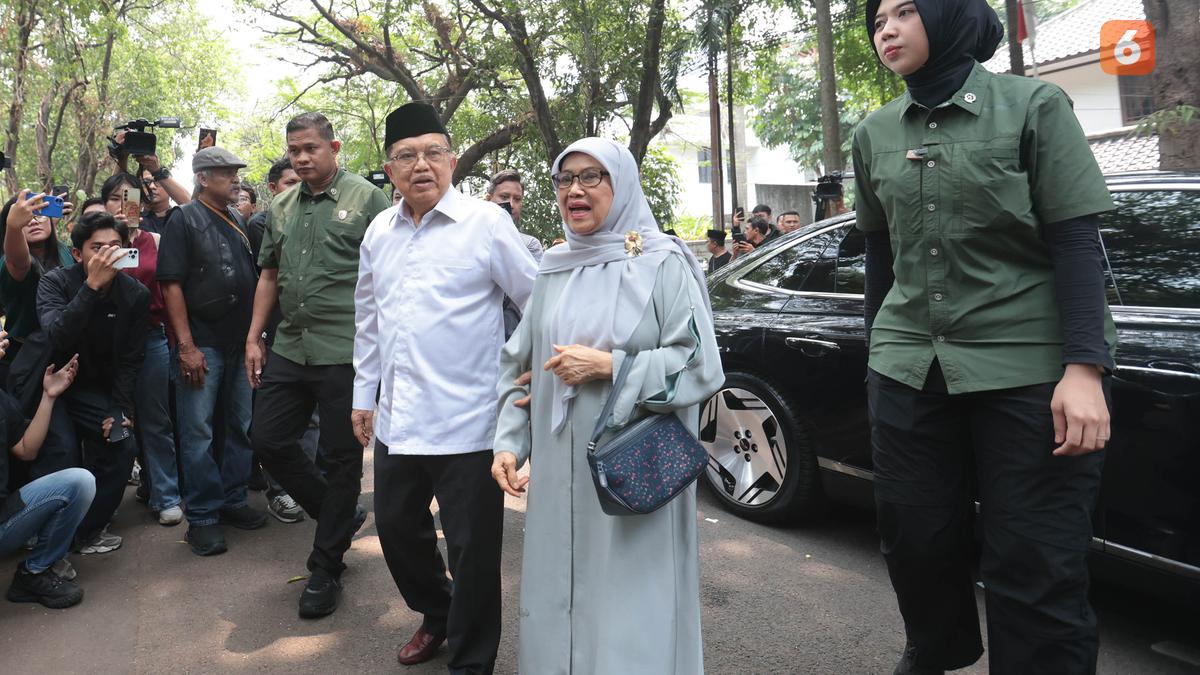 Sejumlah Tokoh Melayat ke Rumah Duka Guruh Soekarnoputra