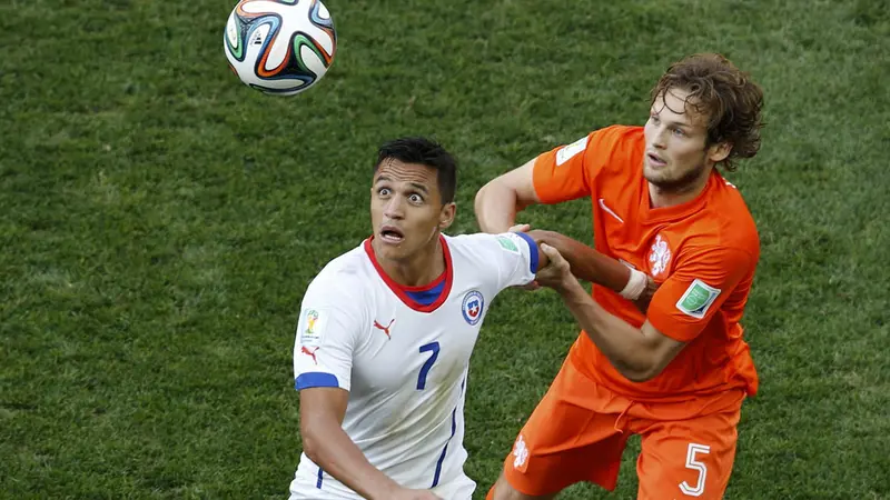 Tekuk Chile, Belanda Juara Grup B